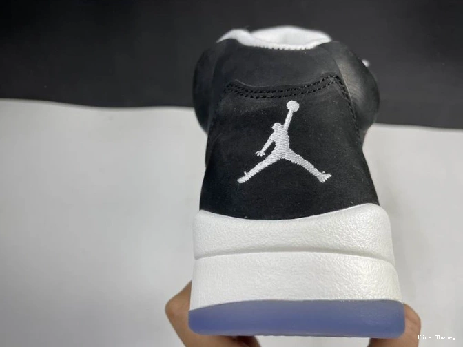 Kicktheory CT4838-011 JORDAN OREO 5 AIR 0815